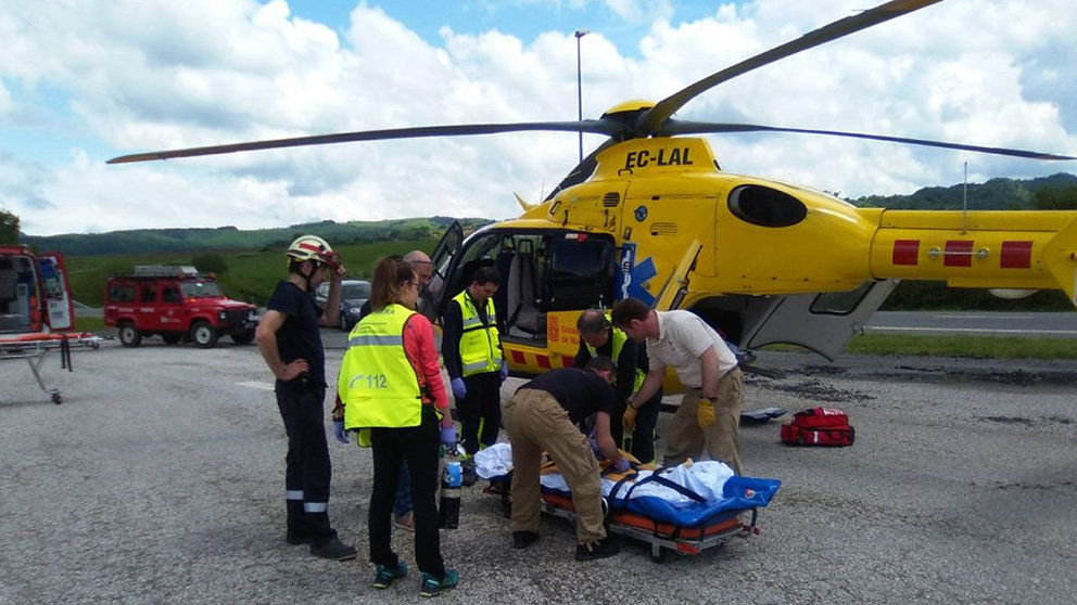 Traslado en helicóptero de un herido por picaduras de abejas en el valle de Erro BOMBEROS DE NAVARRA