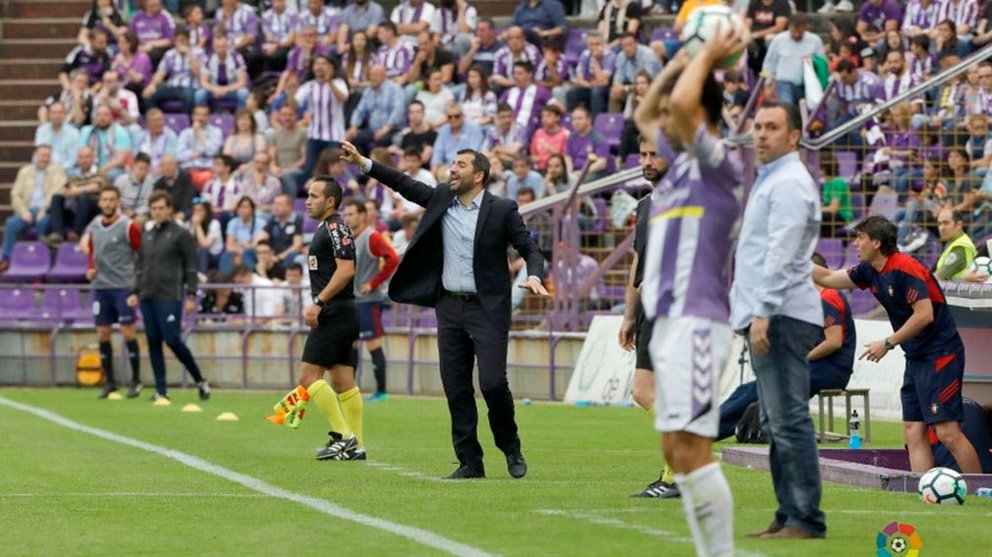 Diego Martinez durante el encuentro entre Osasuna y el Real Valladolid LALIGA