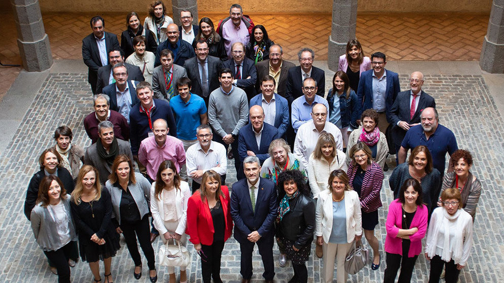 Participantes en el XIII Seminario sobre Aspectos Jurídicos de la Gestión Universitaria, que se celebra en el Palacio del Condestable de Pamplona. UPNA
