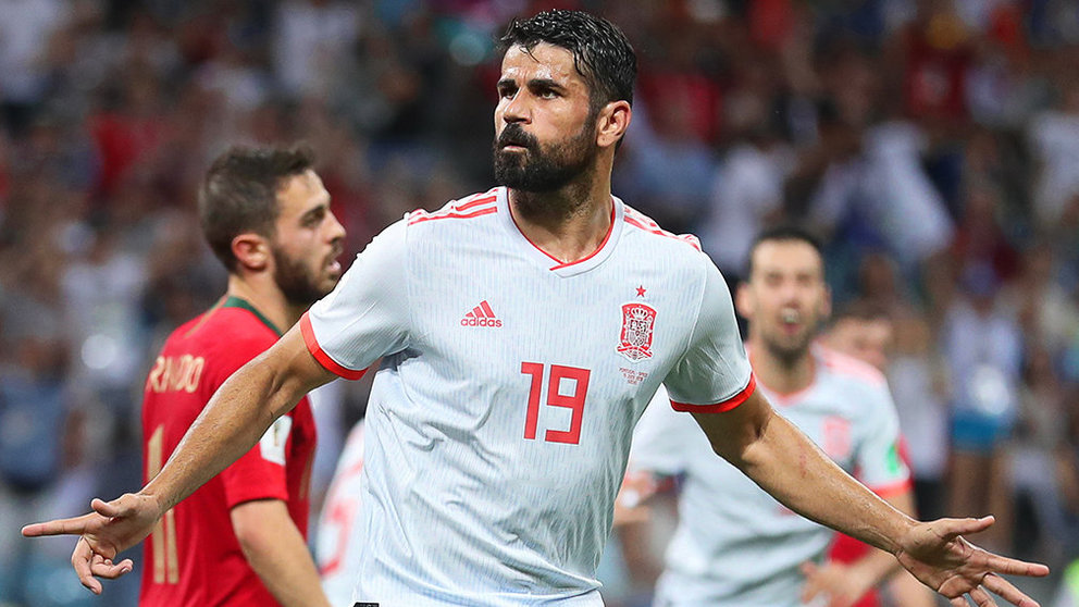 Sochi (Russian Federation), 15/06/2018.- Diego Costa of Spain celebrates after scoring the 2-2 equalizer during the FIFA World Cup 2018 group B preliminary round soccer match between Portugal and Spain in Sochi, Russia, 15 June 2018.