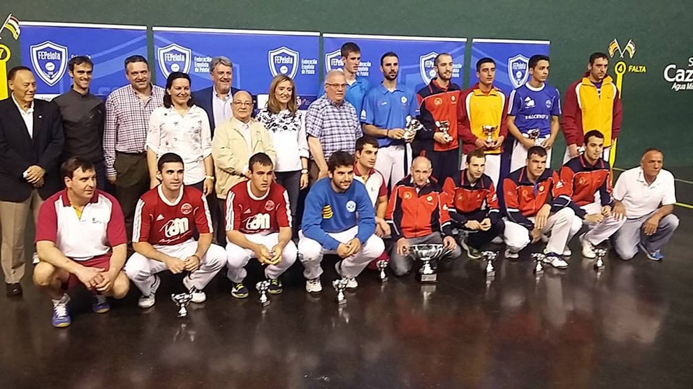 Navarra se lleva la Copa del Rey en el frontón Adarraga de la capital riojana. Facebook FNP.