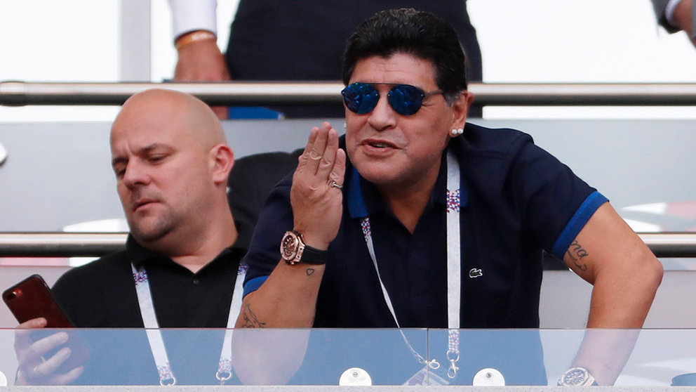 Diego Maradona durante el partido entre Argentina y Francia (3-4) en el Mundial de Rusia 2018. EFE.