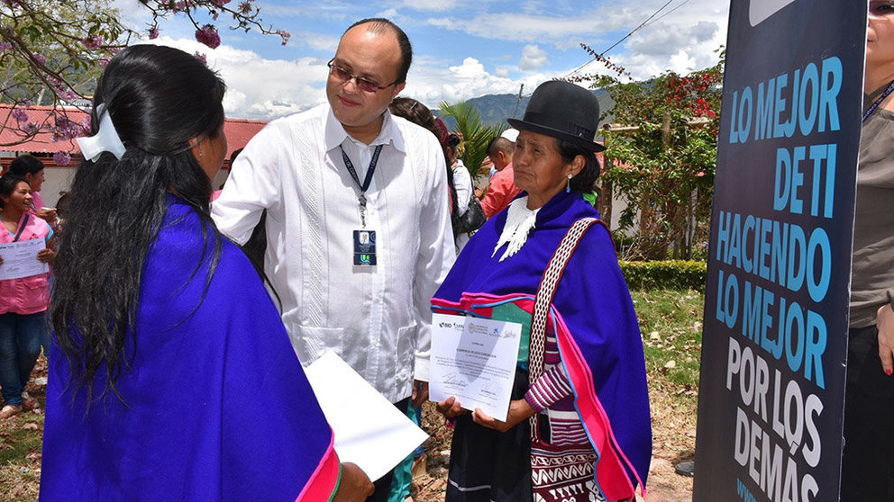 Un pamplonés trabajador de La Caixa viajará a Perú para desarrollar actividades de cooperación LA CAIXA