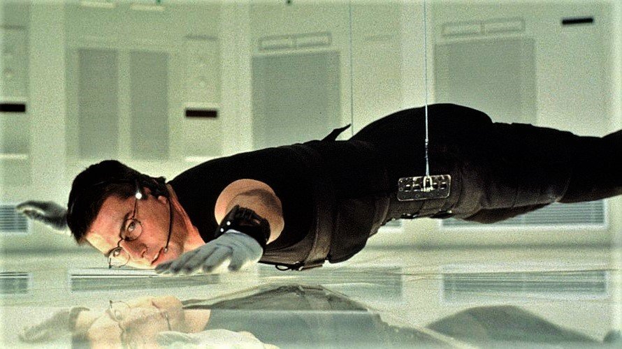 Tom Cruise en uno de los momentos de Misión Imposible.