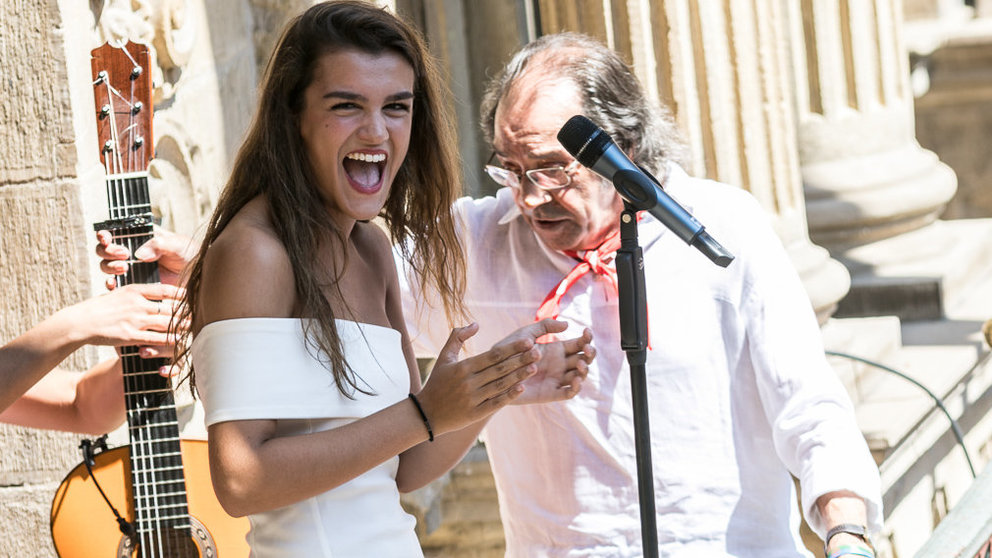 La pamplonesa Amaia Romero, junto a Pepe Habichuela, Josemi Carmona y Marta Robles, han dado comienzo al Festival Flamenco On Fire 2018 (14). IÑIGO ALZUGARAY