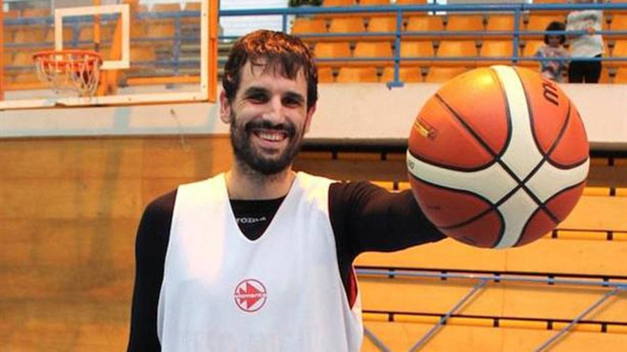 El jugador de baloncesto Asier de la Iglesia. Cope.es