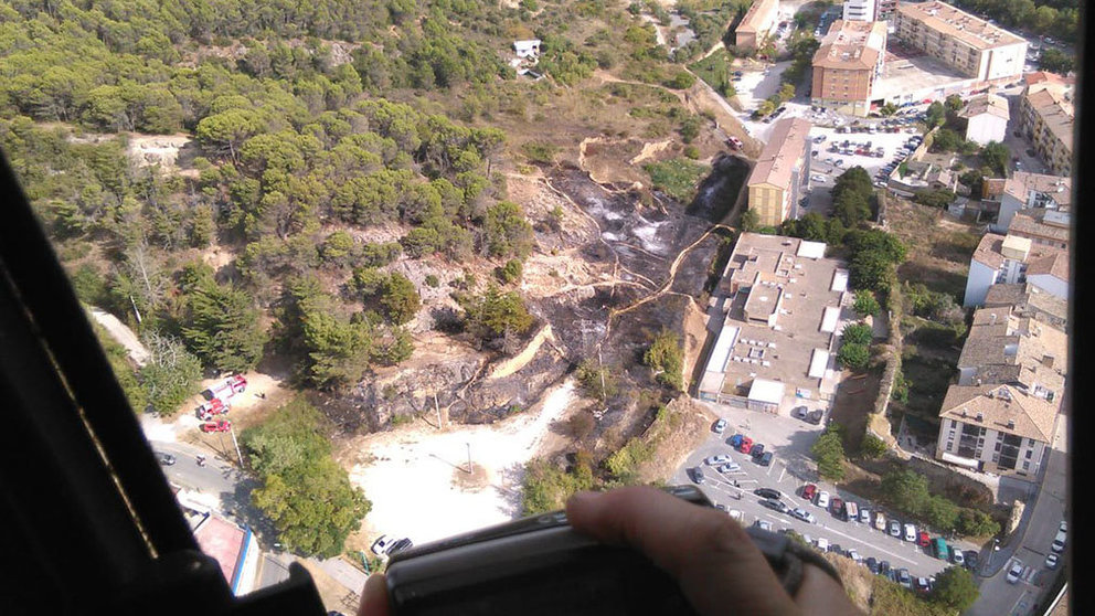 Vista aérea del incendio forestal en Estella