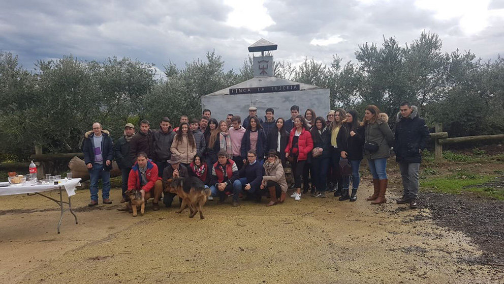 Un grupo de jóvenes taurinas visitan la Ganadería Miguel Reta y la finca Zarapuz CEDIDA