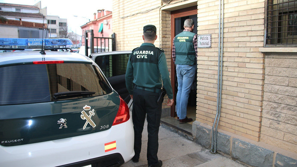 La Guardia Civil ha detenido en Ribaforada al autor de varios robos en viviendas de Aragón GUARDIA CIVIL
