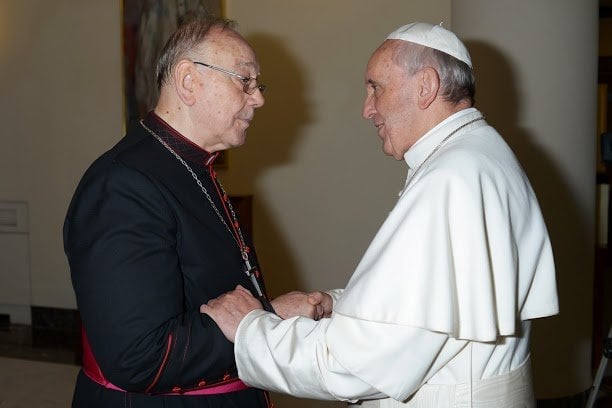 Fernando-Sebastián es recibido por el Papa Francisco.  IGLESIA NAVARRA