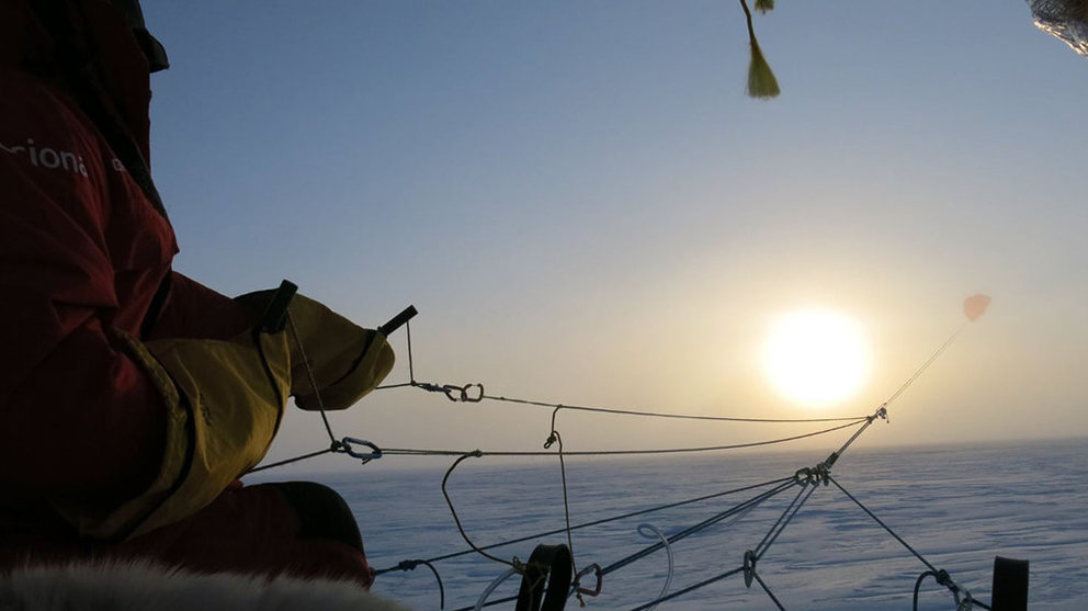 Imagen del trineo de viento de la expedición Antártida Inexplorada 2018-2019 FACEBOOK RAMÓN LARRAMENDI