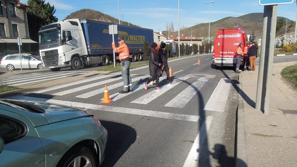 Lugar donde ha resultado atropellada una mujer de 74 años tras producirse un choque entre dos vehículos en la ronda de Pamplona, a la altura de Huarte POLICÍA FORAL