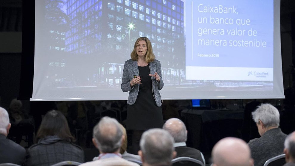 CaixaBank reúne en Pamplona a un centenar de accionistas para presentarles el nuevo Plan Estratégico CAIXABANK
