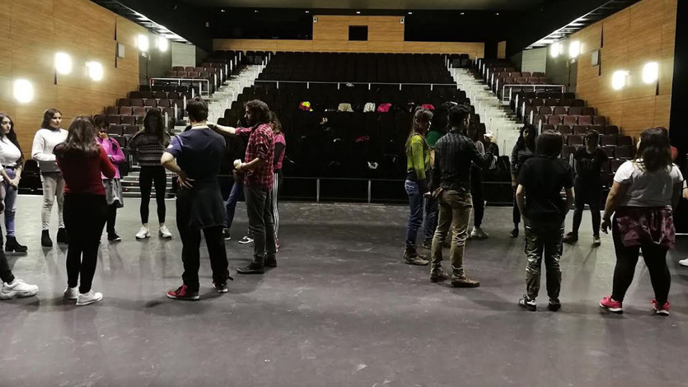 Varios jóvenes participan en los talleres de teatro celebrados en Tafalla CEDIDA