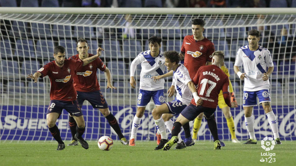 Imagen del partido entre Osasuna y el Tenerife en el Heliodoro Rodríguez. LA LIGA 123