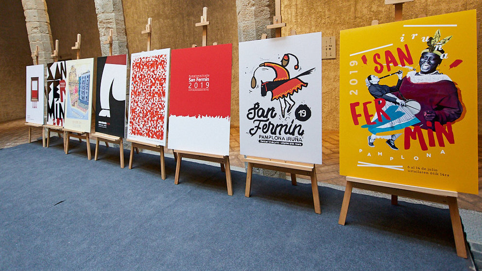 Presentación de las obras finalistas del concurso de carteles de San Fermín 2019.. IÑIGO ALZUGARAY