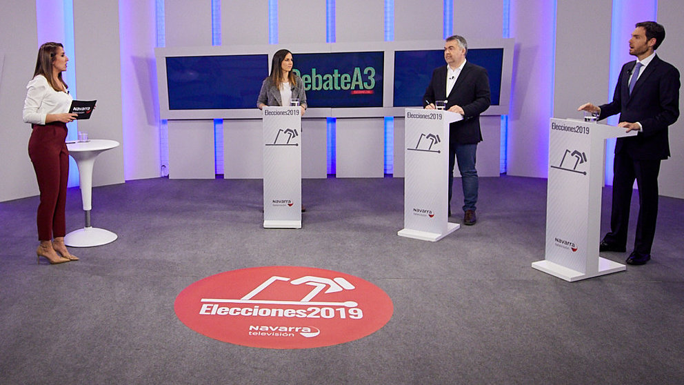 Debate entre los candidatos al Congreso por Navarra Ione Belarra, Santos Cerdán y Sergio Sayas celebrado en Navarra Televisión (42). IÑIGO ALZUGARAY