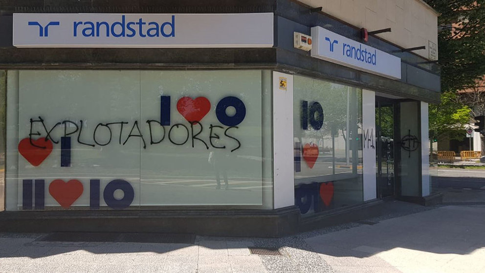 Una empresa de trabajo temporal de Pamplona ha sido objeto de ataques vandálicos este 1 de mayo IMAGEN CEDIDA1
