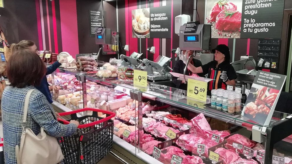 Imagen de una carnicería del supermercado Eroski CEDIDA