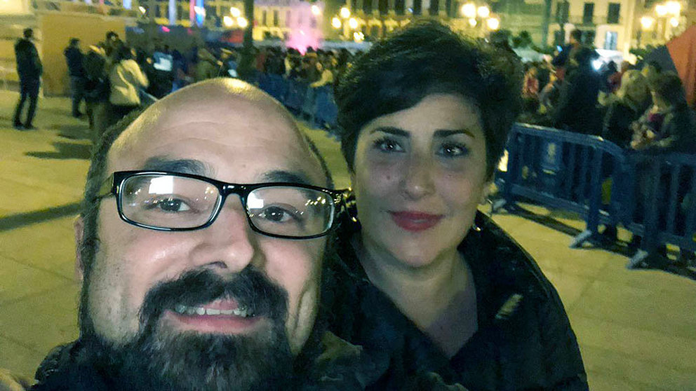 Carlos Pérez y su mujer, María Solana, en una imagen colgada en Twitter por la consejera de Edacuón recientemente.