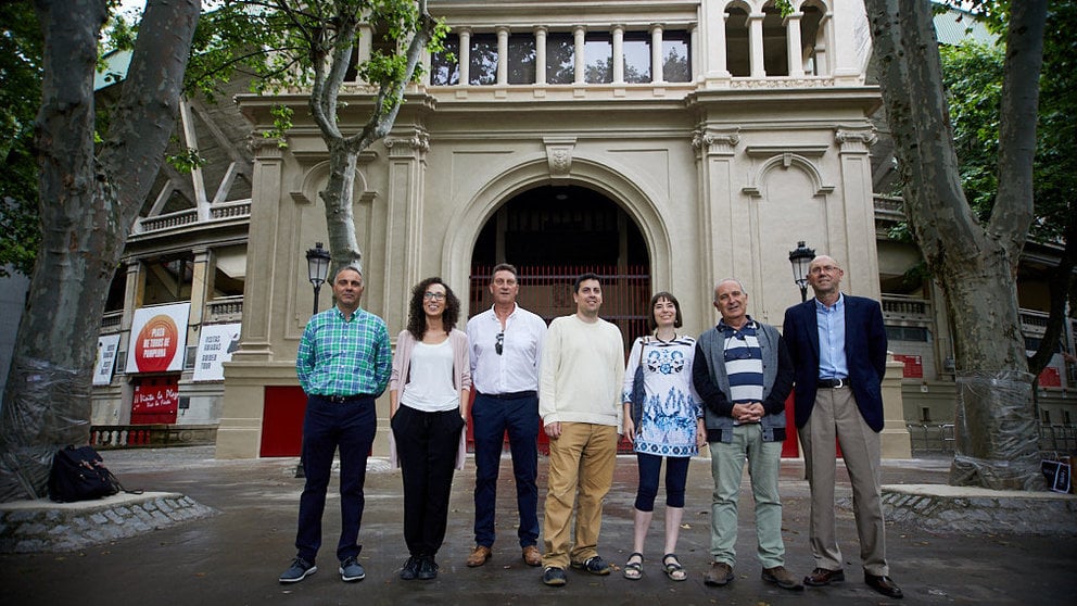 Presentación de la restauración de la puerta principal de la Plaza de Toros de Pamplona. IÑIGO ALZUGARAY