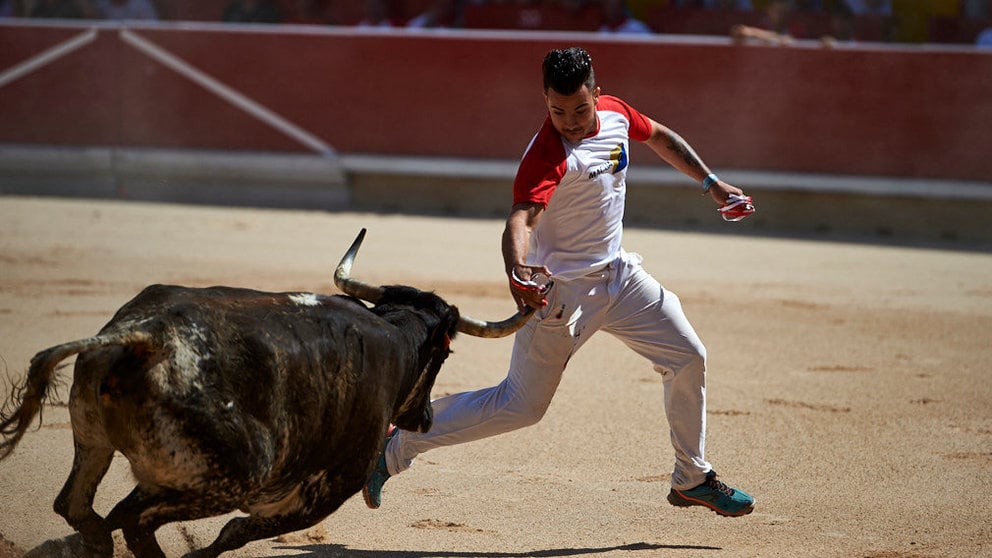 Concurso de anillas de los sanfermines de 2019 en la plaza de toros de Pamplona. MIGUEL OSÉS
