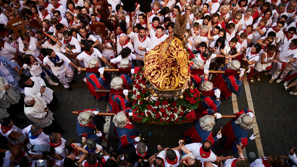 Procesión celebrada en honor a San Fermín en su día grande durante las fiestas de 2019. PABLO LASAOSA 46