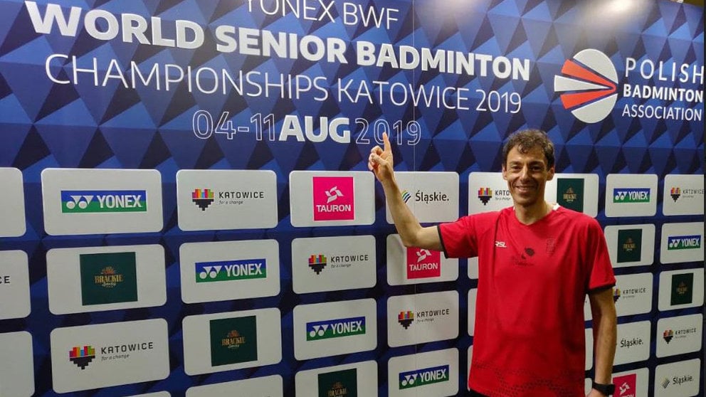 Jose Luis Morcillo, jugador del Azpilagaña badminton y participante en el Campeonato del Mundo Senior de Polonia