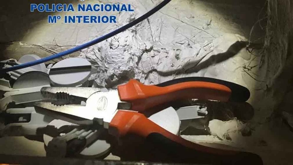 Imagen de las herramientas utilizadas en el robo. POLICÍA NACIONAL