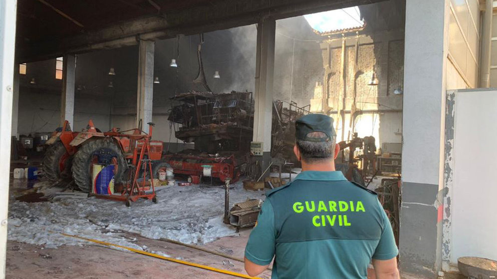 Incendio de un taller mecánico en Buñuel GUARDIA CIVIL