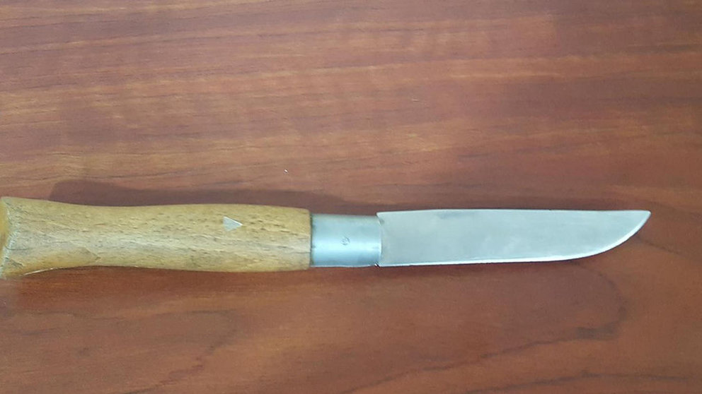 Cuchillo usado por el joven detenido en Melilla GUARDIA CIVIL