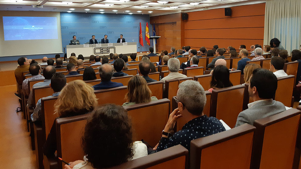 CaixaBank reúne un centenar de empresarios en Pamplona CEDIDA