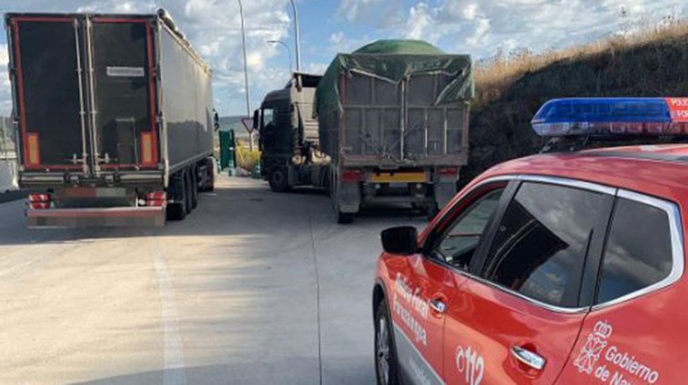 La Policía Foral denuncia a dos camioneros por circular con más carga de la permitida POLICÍA FORAL