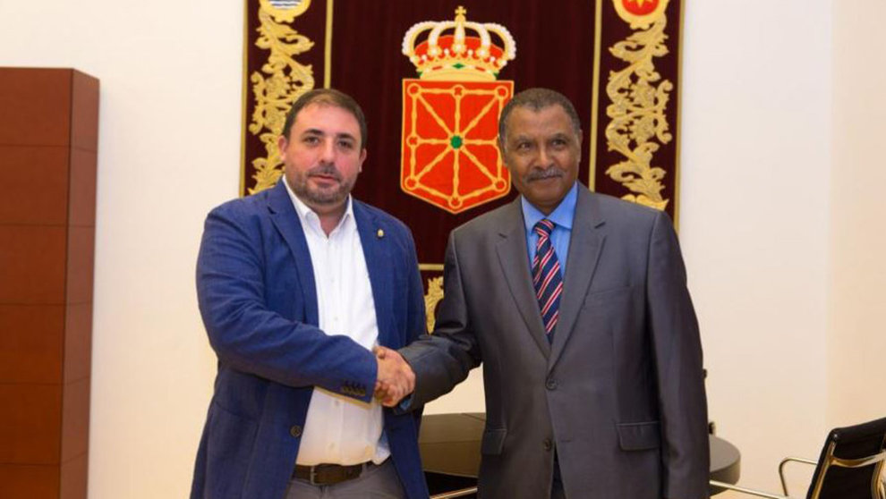 El presidente del Parlamento recibe al nuevo delegado del Frente Polisario para la Comunidad foral GOBIERNO DE NAVARRA