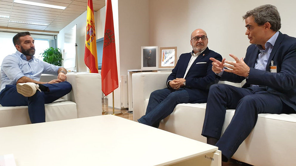 Reunión entre el Gobierno de Navarra (el consejero Cigudosa y el director general Guzmán Garmendia) y el secretario de Estado Francisco Polo GOBIERNO DE NAVARRA