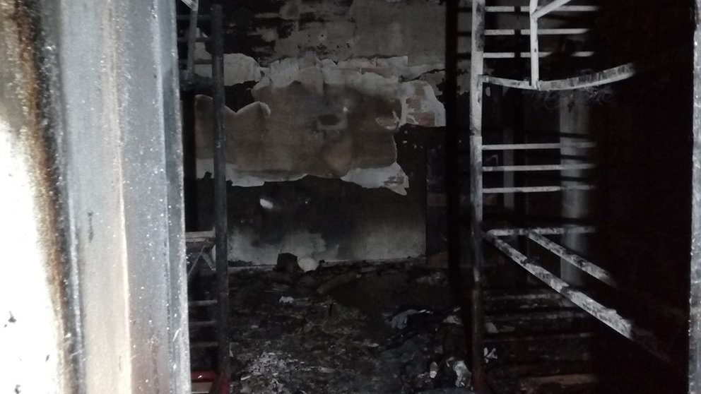 La habitación totalmente calcinada en la que se produjo el incendio en el centro de menores de Guirguillano GOBIERNO DE NAVARRA
