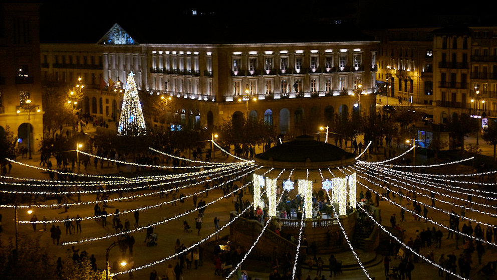 El Ayuntamiento de Pamplona inaugura el Belén del Zaguan y las luces navideñas de la ciudad de Pamplona. PABLO LASAOSA