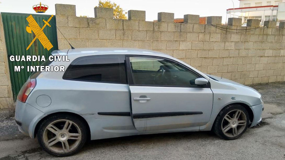 Vehículo robado en Peralta GUARDIA CIVIL
