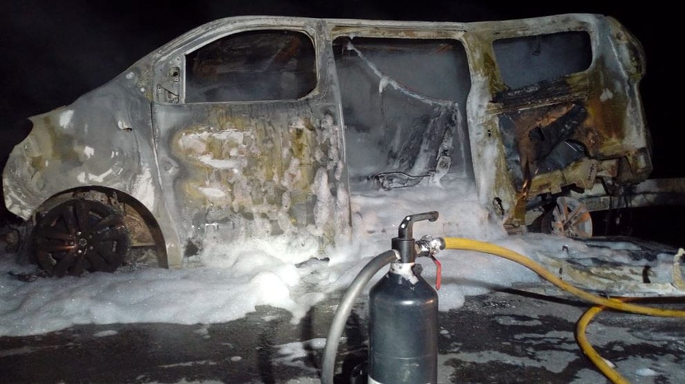 Incendio de una furgoneta BOMBEROS DE NAVARRA