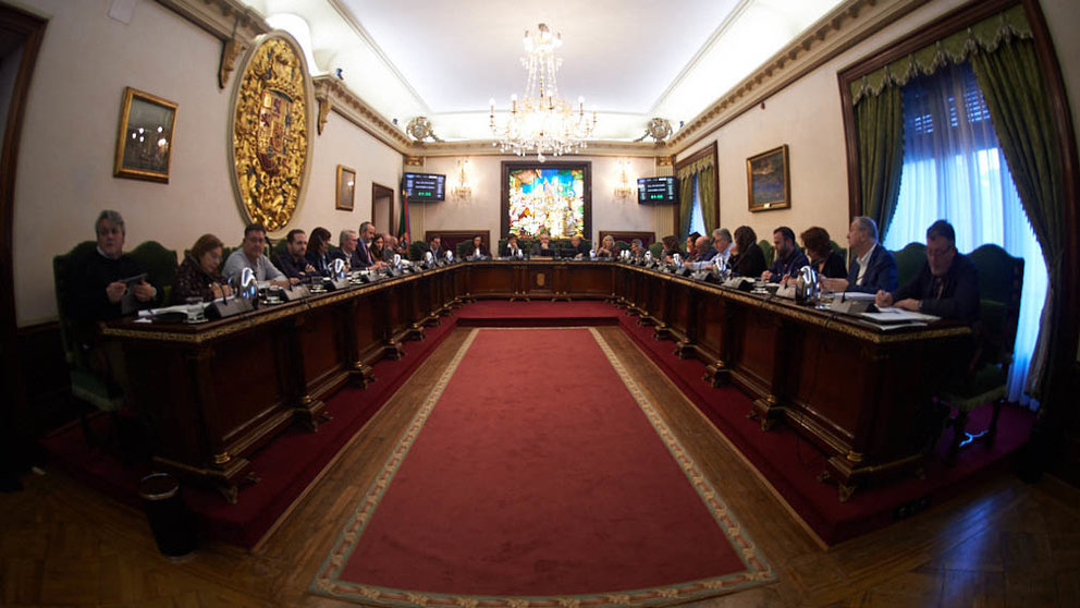 Pleno Municipal  del Ayuntamiento de Pamplona. Miguel Osés