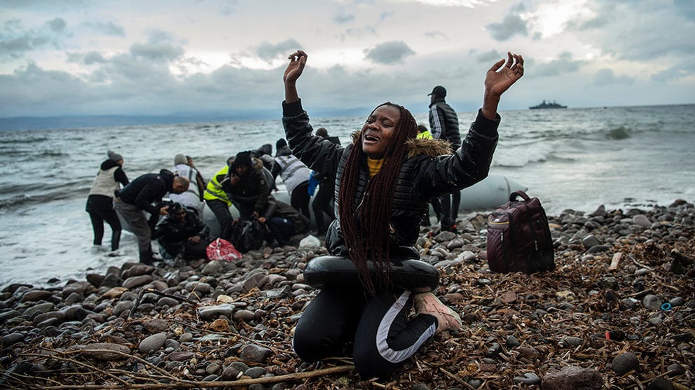 dpatop - 29 February 2020, Greece, Lesbos: A migrant from Africa reacts on the beach of the village Skala Sikamias after his arrival from Turkey in a rubber dinghy. Photo: Angelos Tzortzinis/dpa
ONLY FOR USE IN SPAIN

dpatop - 29 February 2020, Greece, Lesbos: A migrant from Africa reacts on the beach of the village Skala Sikamias after his arrival from Turkey in a rubber dinghy. Photo: Angelos Tzortzinis/dpa

2/29/2020 ONLY FOR USE IN SPAIN