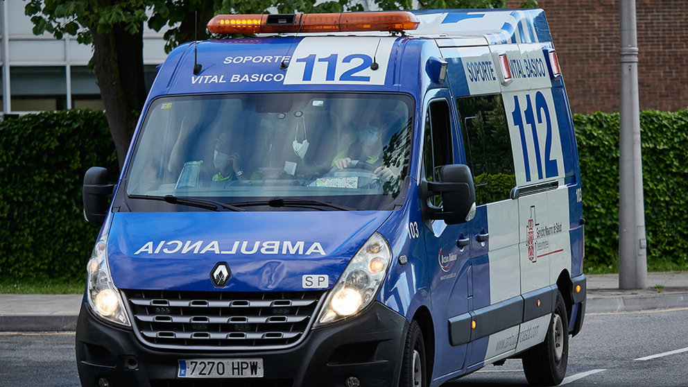 Una ambulancia del 112 entra en el Complejo Hospitalario de Navarra durante a Pandemia Covid-19  en Abril 28, 2020 en Pamplona, Navarra, España

Una ambulancia del 112 entra en el Complejo Hospitalario de Navarra durante a Pandemia Covid-19  en Abril 28, 2020 en Pamplona, Navarra, España


28/4/2020