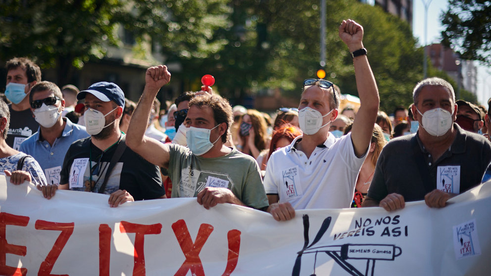Manifestación en Pamplona para protestar en contra del cierre de la planta de Siemens Gamesa de Aoiz. PABLO LASAOSA