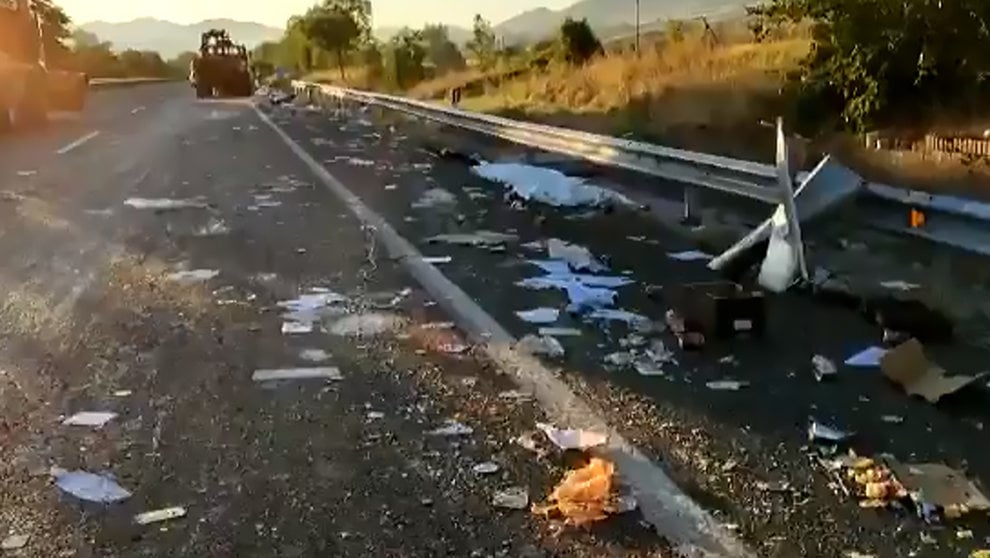 Estado en el que ha quedado la autovía de la Barranca tras el accidente múltiple de siete vehículo. TWITTER