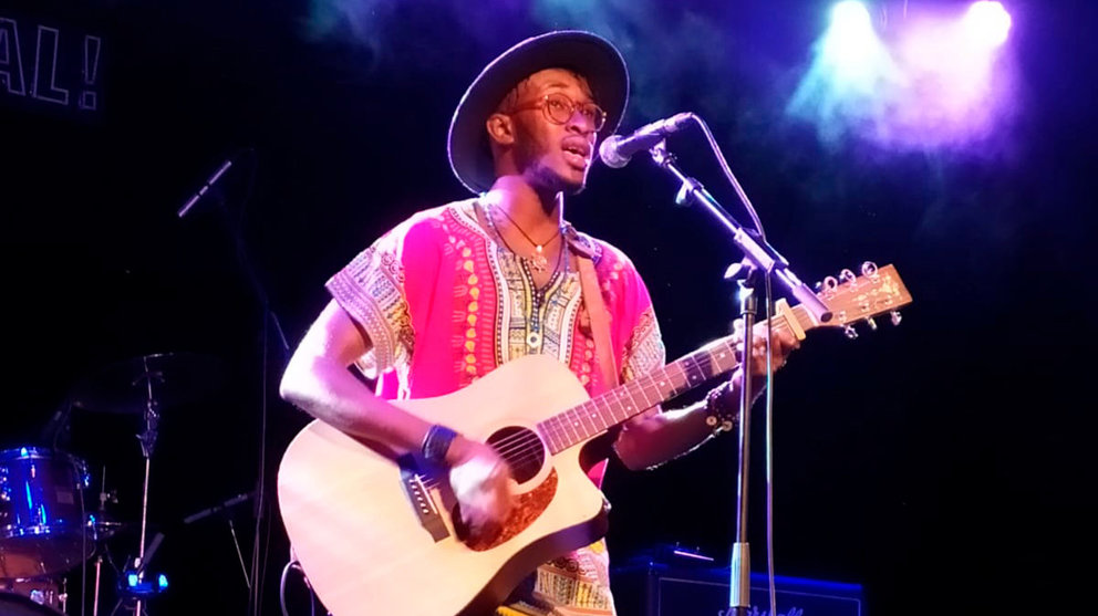 El músico Rawan Diallo en un concierto celebrado en el Zentral. AYUNTAMIENTO DE PAMPLONA