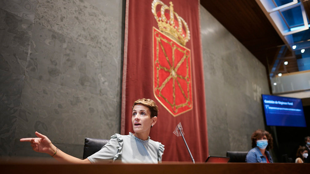 María Chivite, presidenta del Gobierno de Navarra, en su llegada al Parlamento para explicar el Plan Reactivar Navarra. PABLO LASAOSA