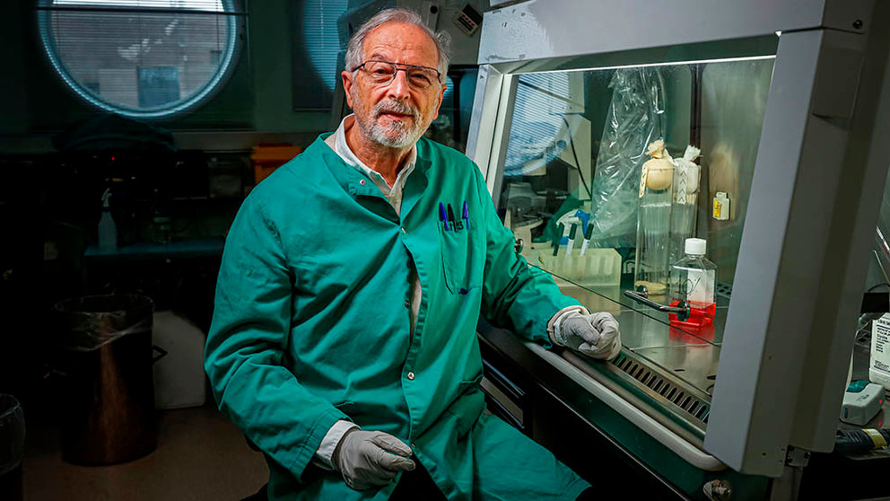 Luis Enjuanes, del laboratorio de Coronavirus del Centro Nacional de Biotecnología (CNB). EFE/ Emilio Naranjo