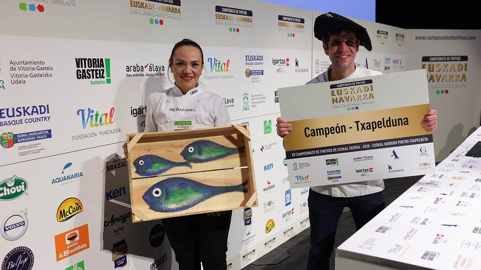 Gorka Aginaga y Laura Herrera del Iruñazarra de Pamplona fueron los grandes protagonistas del XV Campeonato de Euskadi y Navarra de Pintxos. CAMPEONATODEPINTXO.COM