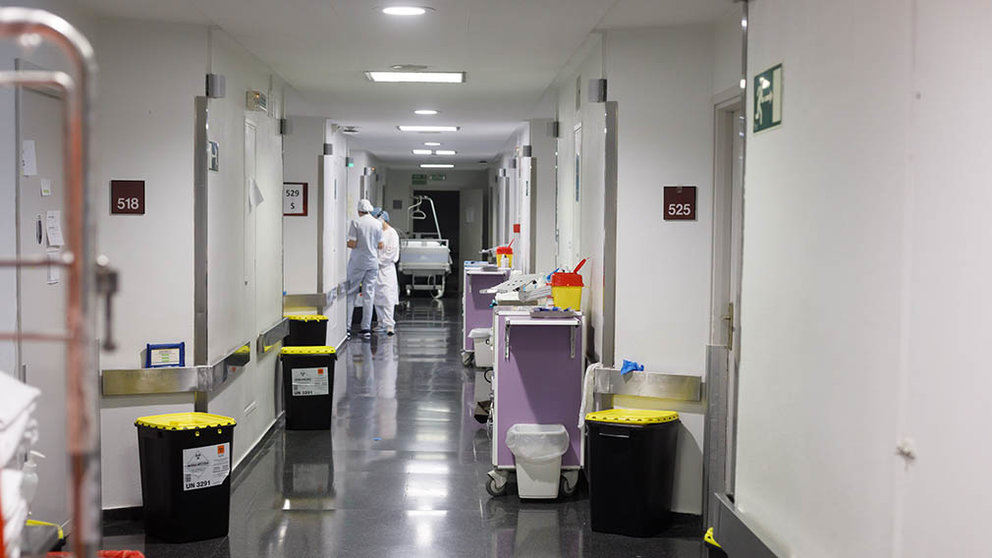 Atención a pacientes con coronavirus en el Complejo Hospitalario de Navarra en las plantas para enfermos con Covid-19. GOBIERNO DE NAVARRA (22)