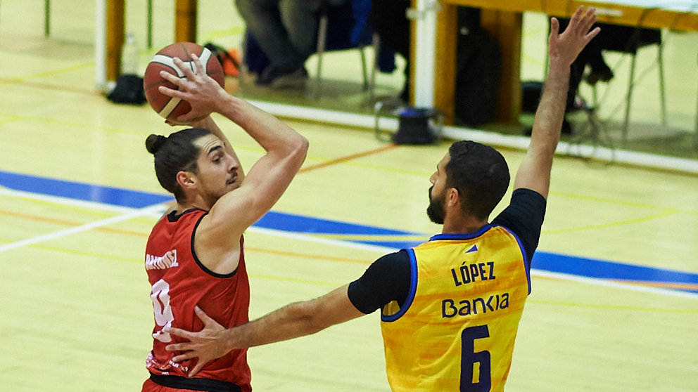 El Basket Navarra se enfrenta al Gran Canaria en Pamplona. PABLO LASAOSA